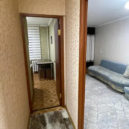 2-Х Комнатная Ауезова Apartment Ust-Kamenogorsk Exterior photo