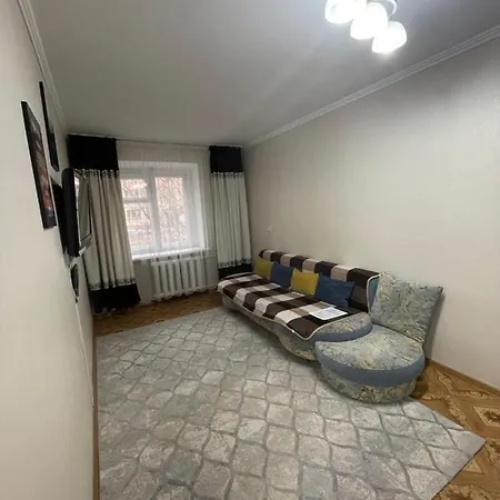 2-Х Комнатная Ауезова Apartment Ust-Kamenogorsk Exterior photo