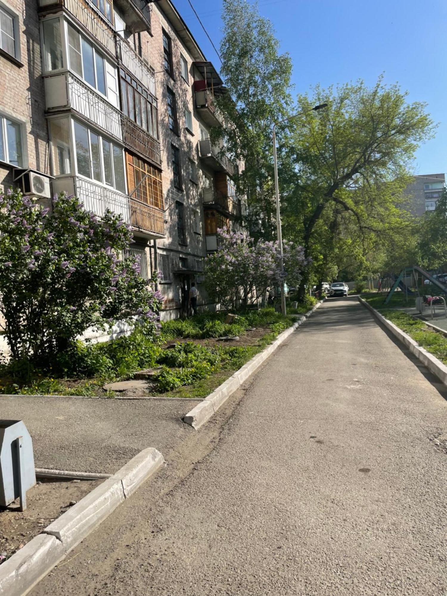 2-х комнатная ауезова Apartment